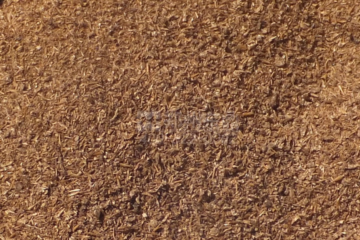 啤酒糟烘干機(jī)生產(chǎn)線主要由供脫水設(shè)備、熱源、上料機(jī)、進(jìn)料機(jī)、回轉(zhuǎn)滾筒、出料機(jī)、引風(fēng)機(jī)、卸料器和配電柜、粉碎系統(tǒng)、打包系統(tǒng)等部件構(gòu)成。