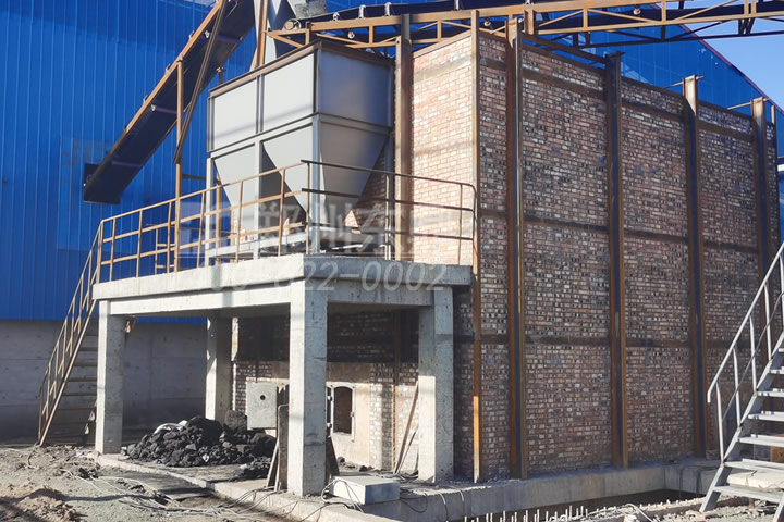 沸騰爐可使用劣質(zhì)燃料，氮化物生成少,易脫硫，具有一定的環(huán)保優(yōu)勢(shì)。