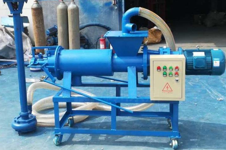 牛糞墊料烘干機通過高溫快速干燥技術，能夠有效地減少墊料中水分含量并消除有害奶牛健康的病菌。